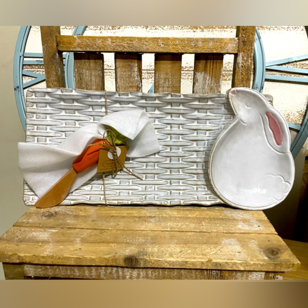 Mud Pie Bunny Set, Basket Weave Tray 14" x 6" W/ Carrot spreader NWT!